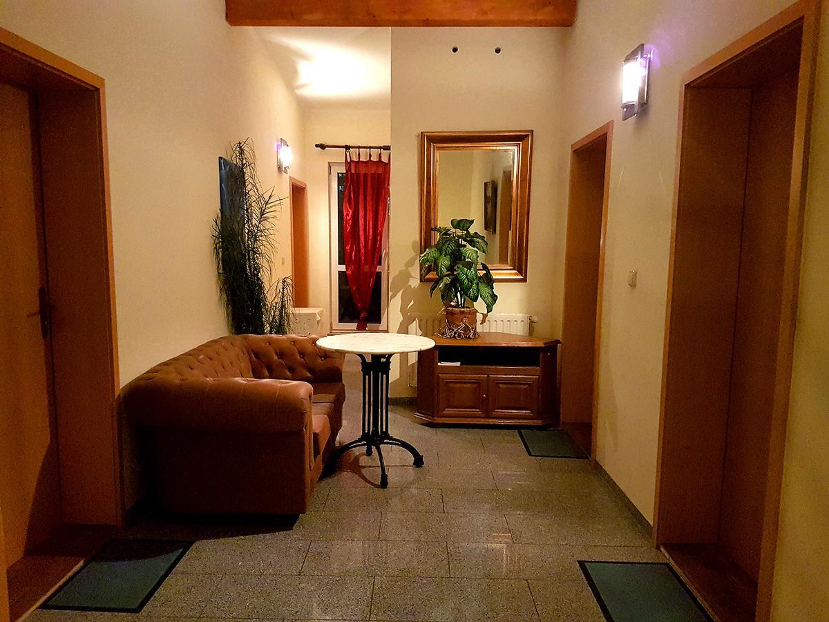Pension Balkan Eisenhuettenstadt Exterior photo